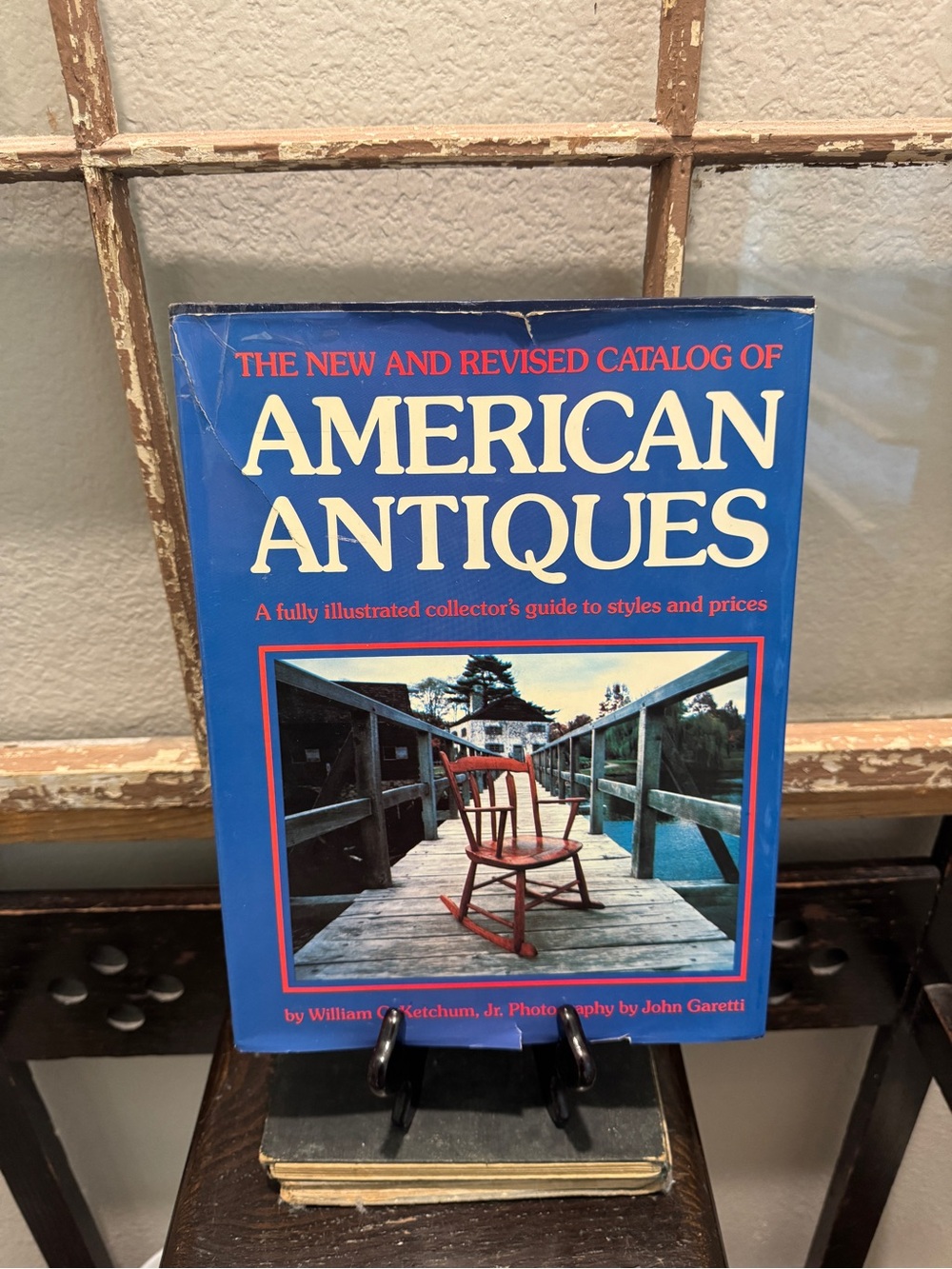 Vintage American Antiques: Blue Collector's Guide